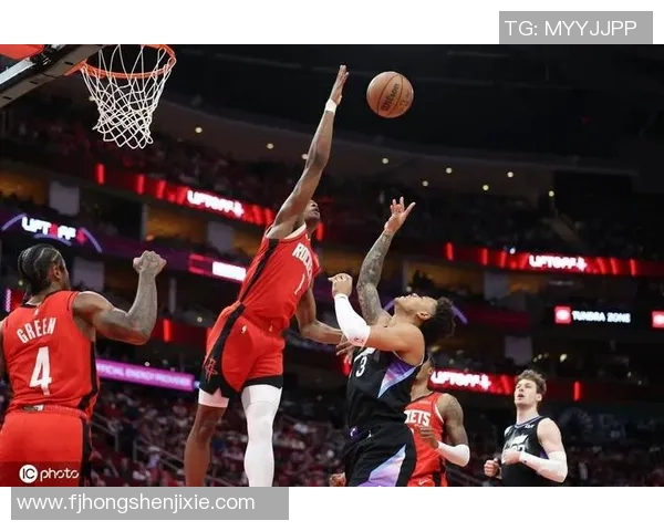 2018年NBA季后赛火箭与爵士第四场激战回顾与精彩瞬间分析