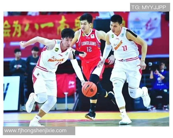 任骏飞带领球队再创辉煌展现领袖风范与拼搏精神的篮球之路